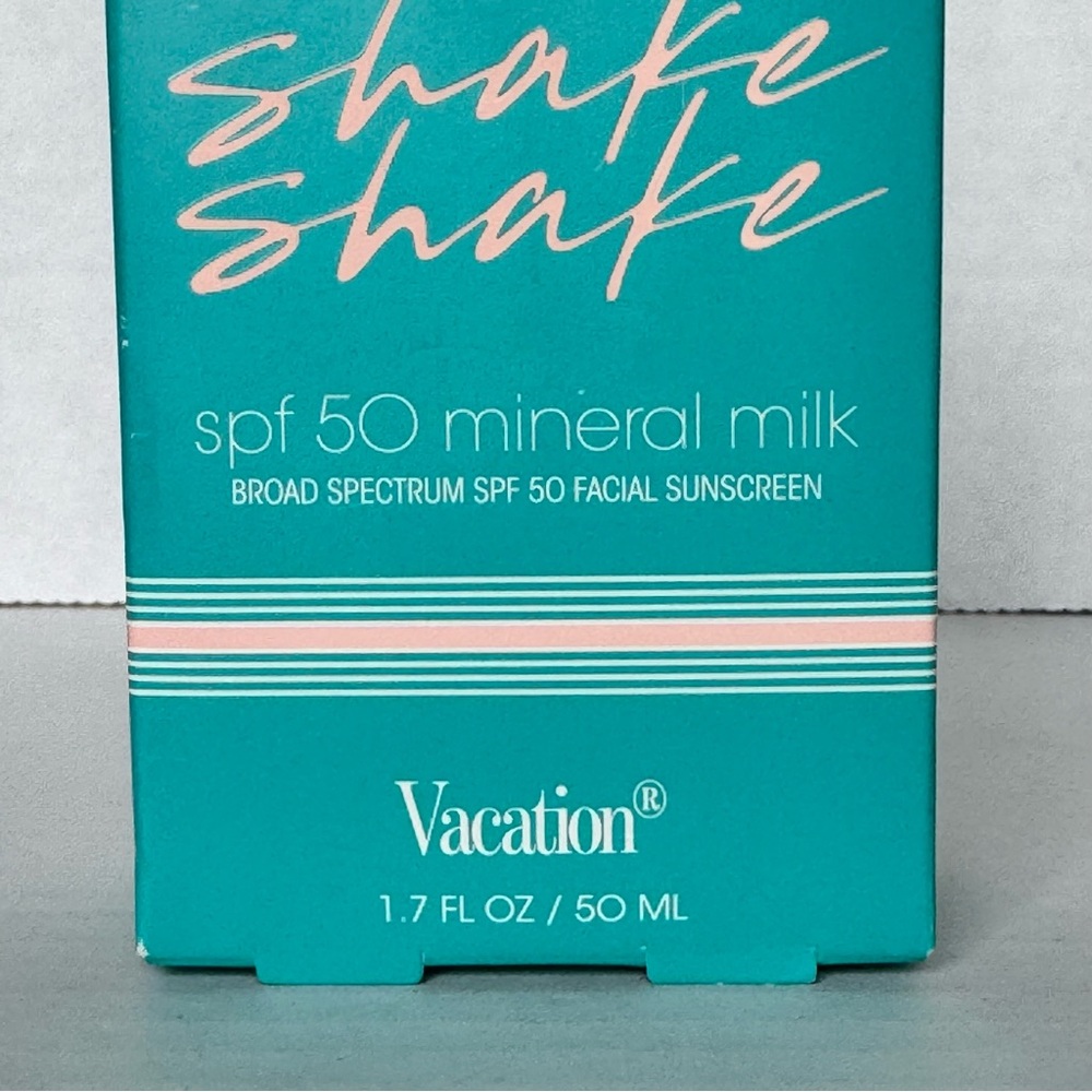 Vacation Shake Shake SPF 50 Mineral Milk Facial Sunscreen Lightweight 1.7 oz - Picture 4 of 13